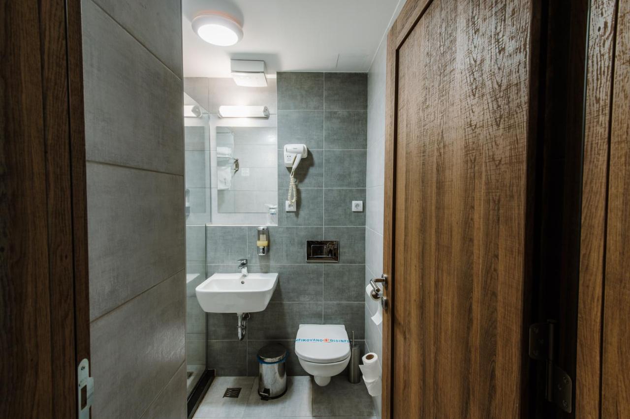 Hotel Nais Ниш Экстерьер фото