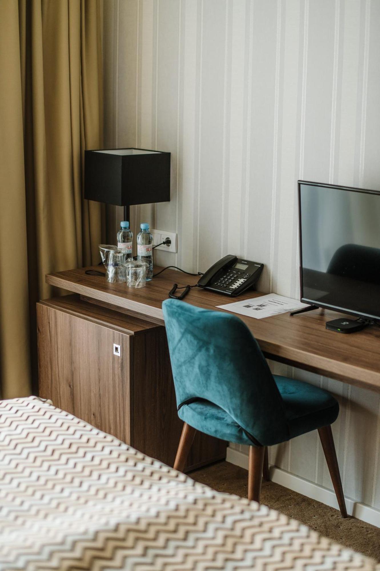 Hotel Nais Ниш Экстерьер фото