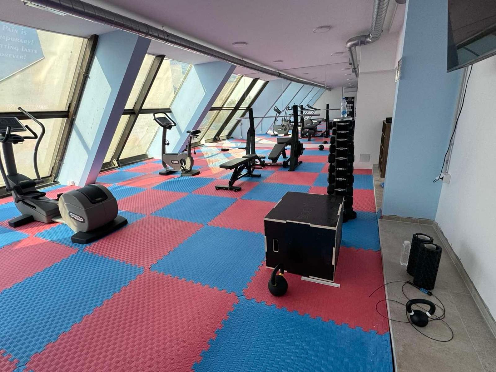 Hotel Nais Ниш Экстерьер фото