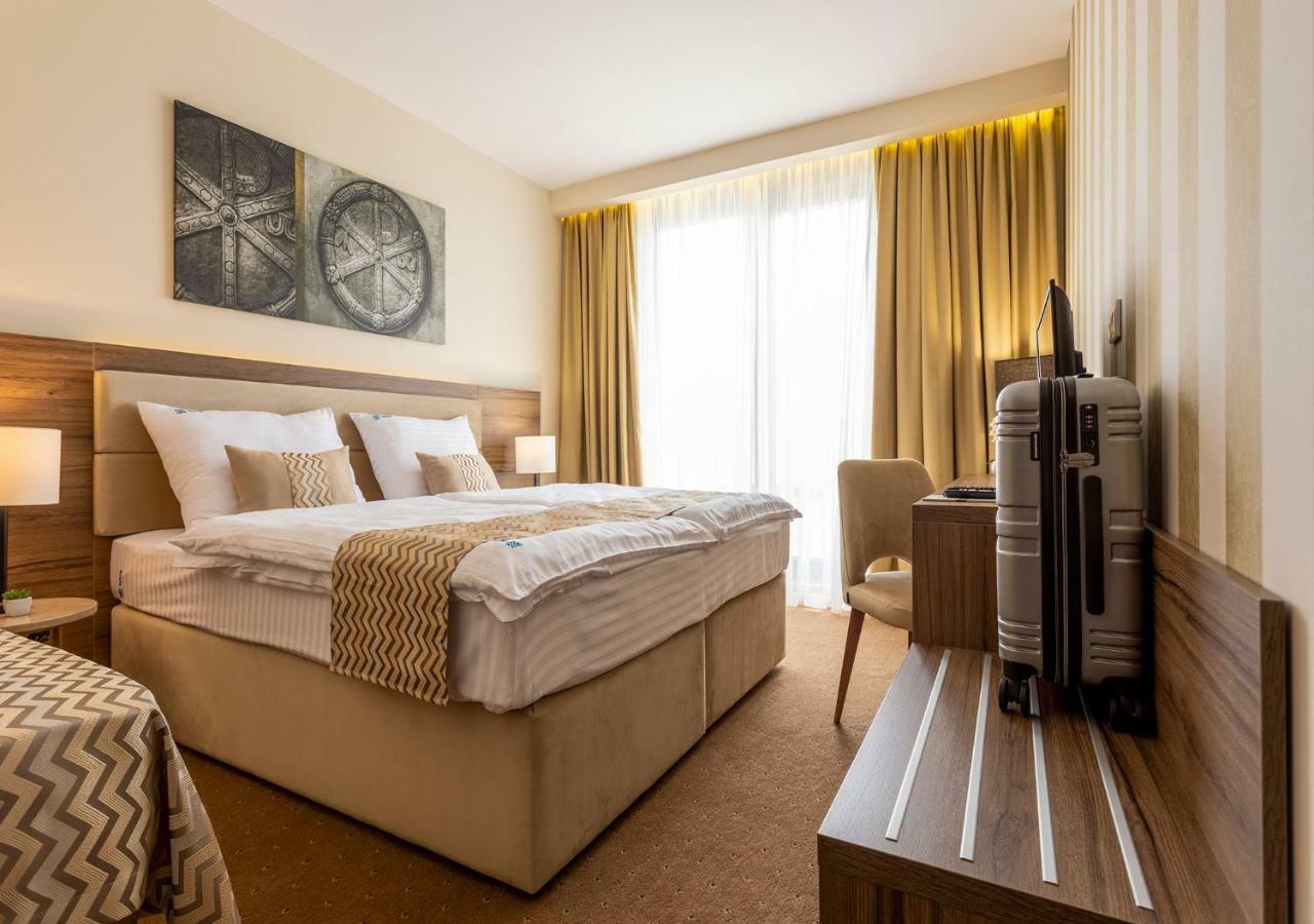 Hotel Nais Ниш Экстерьер фото